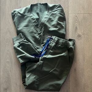 Figs Green Sweatpants Relaxed Fit Joggers